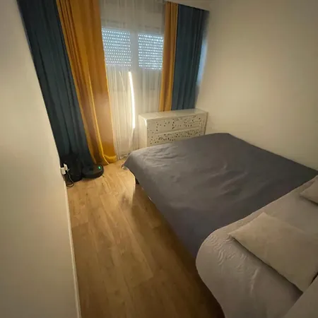 Apartamento 3 Pieces 2 Minutes A Pied Rer Vers Paris Gagny